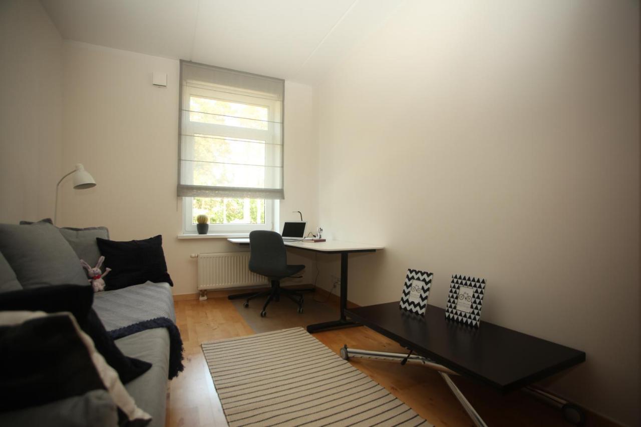 Cozy Home Apartment Kaivas, Free Parking, Self Check-In Riga Exteriör bild